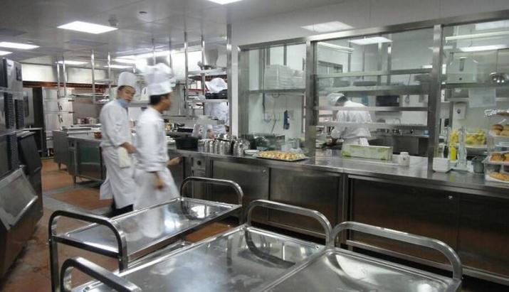 原料環保施雙壓 中小型商用廚房設備行業負擔重 原料環保施雙壓 中小型商用廚房設備行業負擔重