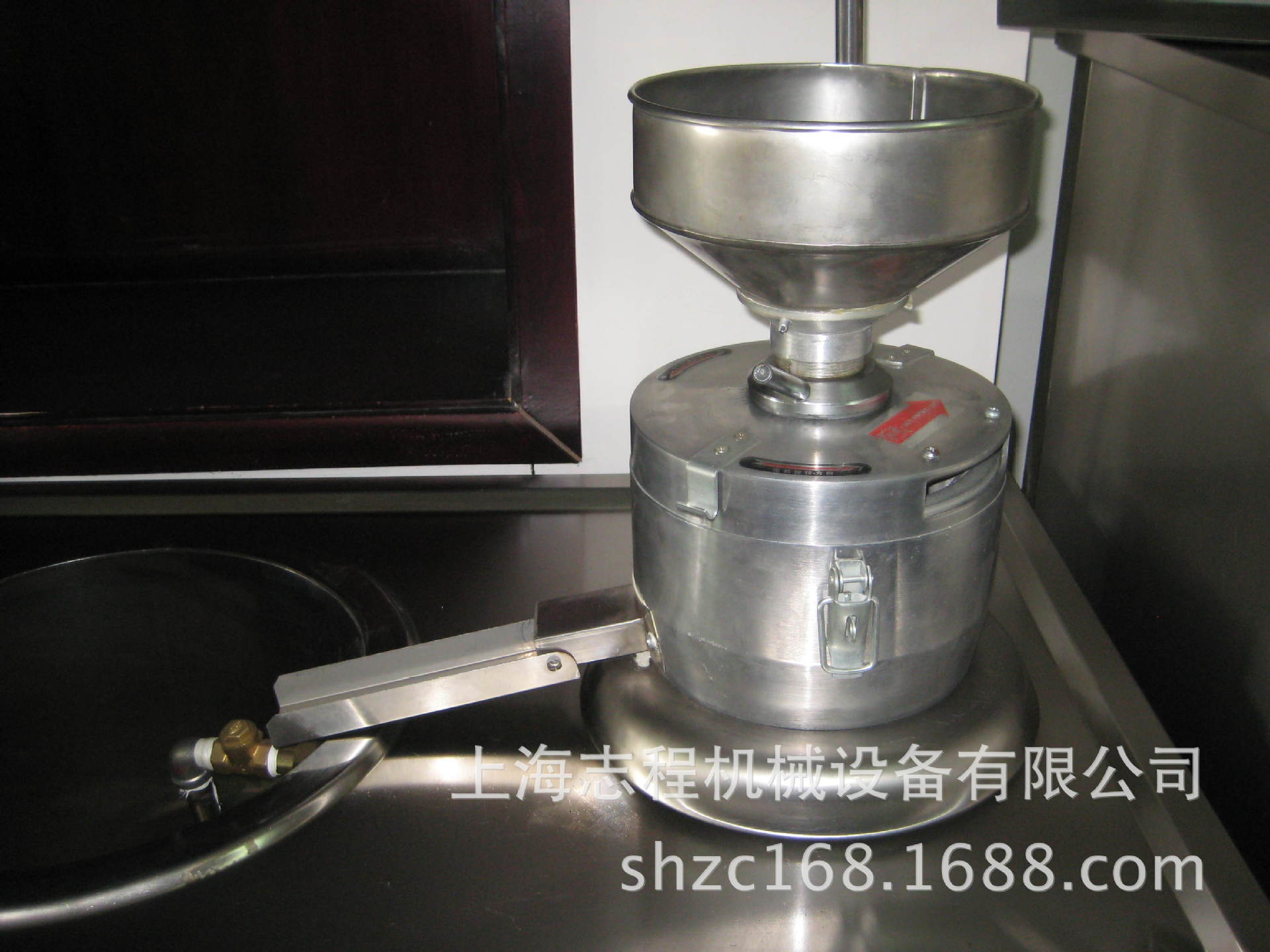 年底促銷 商用自動(dòng)電熱豆?jié){機(jī) 現(xiàn)磨豆?jié){機(jī) 豆奶機(jī) 豆腐腦