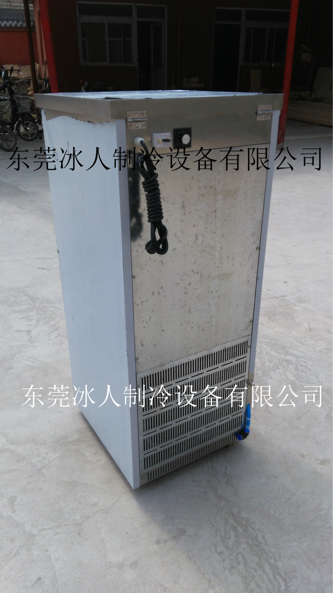 熱銷正品韓國商用雪冰機(jī) 商鋪果汁牛奶雪花制冰機(jī)奶冰沙機(jī)大產(chǎn)量