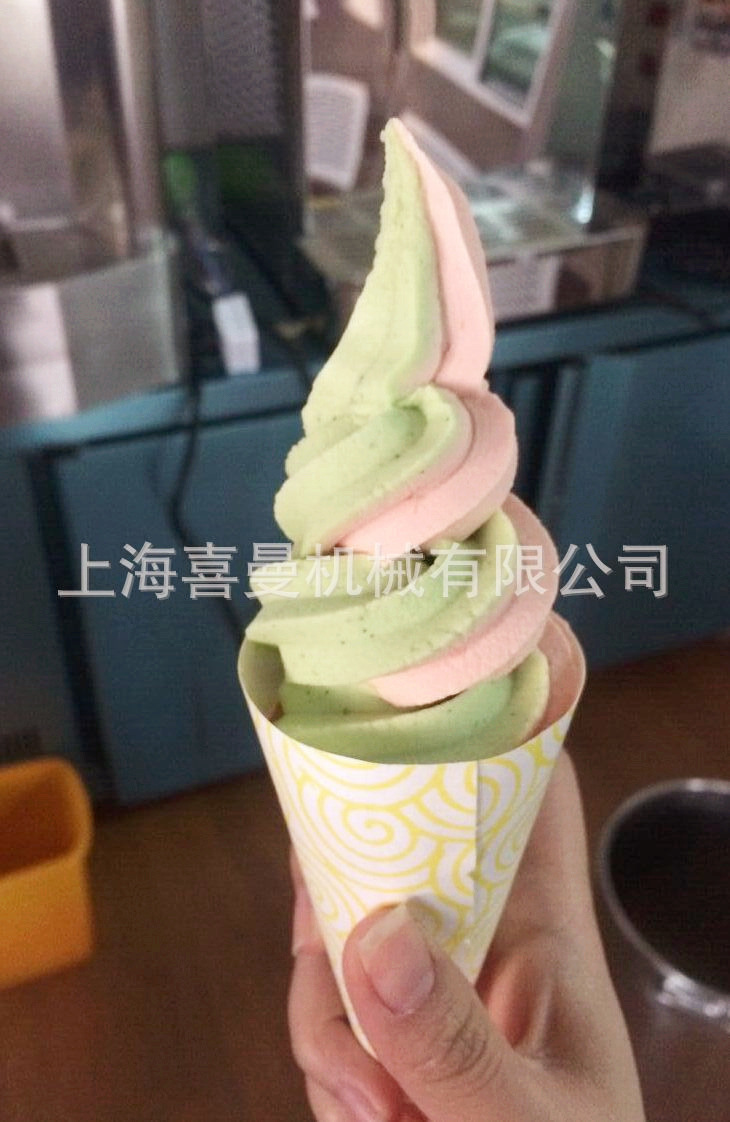 熱銷商用冰淇淋機(jī) 全自動(dòng)甜筒雪糕機(jī)器 立式軟冰淇淋機(jī) 廠家