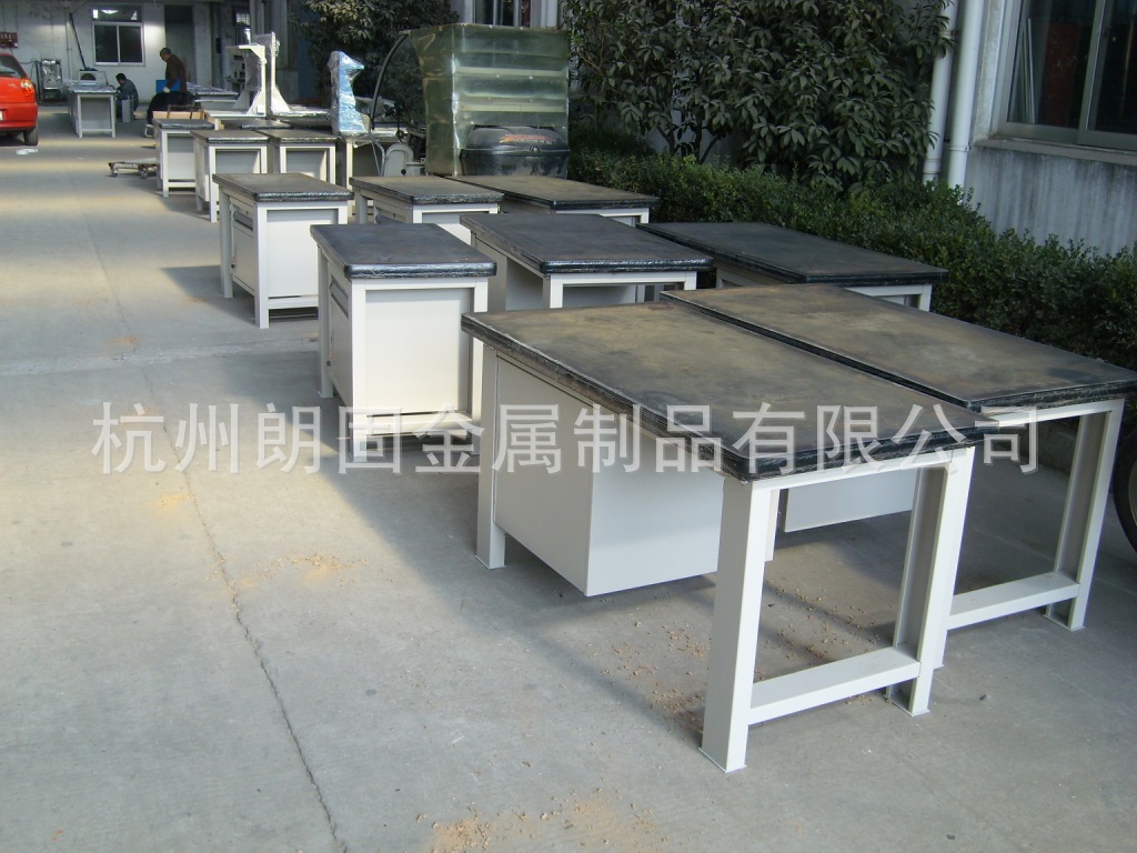 廠家直銷生產(chǎn)線移動(dòng)工作臺(tái) 定做雙層工作桌升降工作臺(tái)批發(fā)