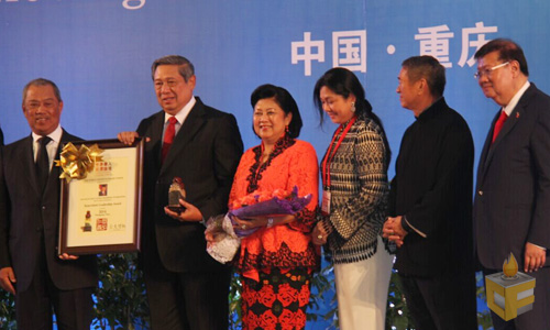 國家副主席李源潮出席第六屆世界華人經濟論壇發(fā)表主旨演講